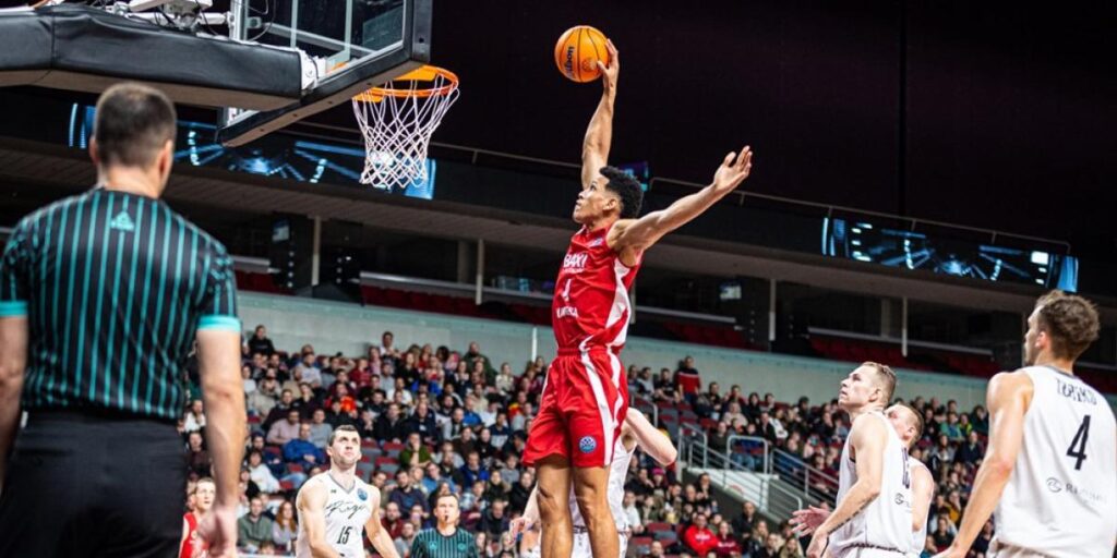 80-82: El BAXI Manresa gana en Riga y pasa al Top 16