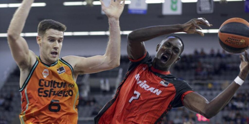 81-110: El Valencia Basket gana con solvencia a un Covirán mermado