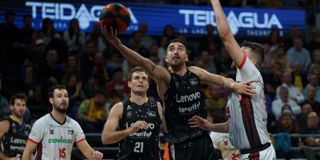 98-66: El Lenovo Tenerife no da opción al Covirán Granada