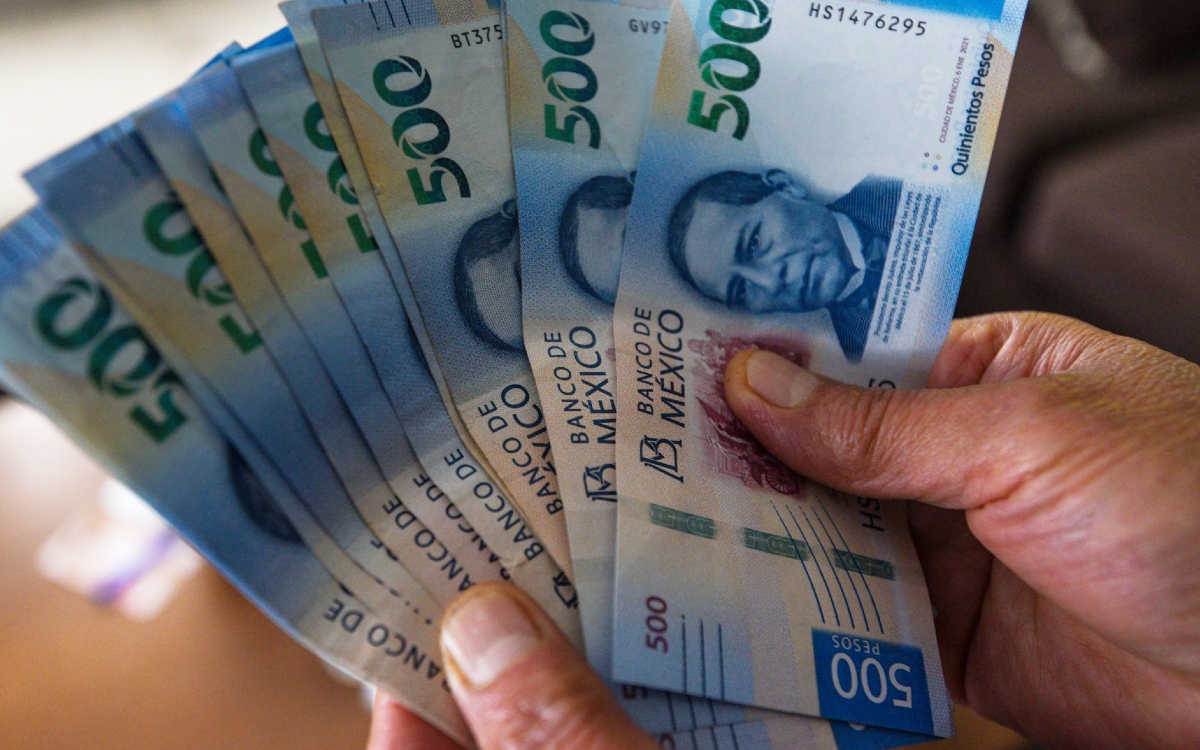 Actividad económica de México cayó ligeramente en noviembre