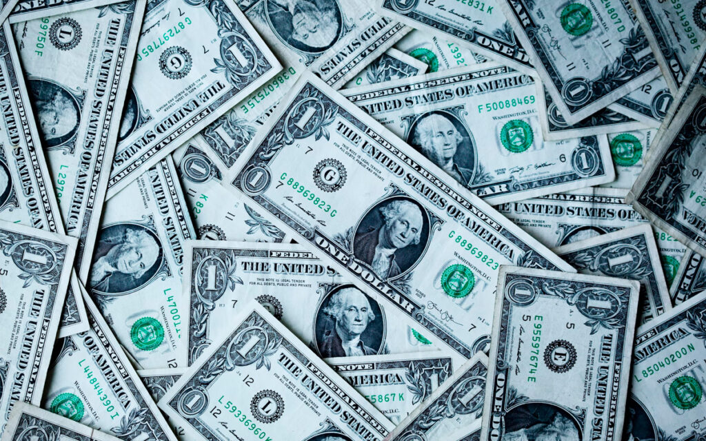 Acusan a dos canadienses de obtener ayudas por Covid-19 de forma fraudulenta