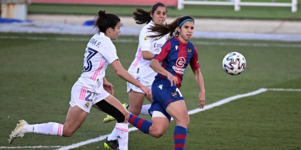 Alba Redondo, la 'killer' de la Liga F que rompe registros