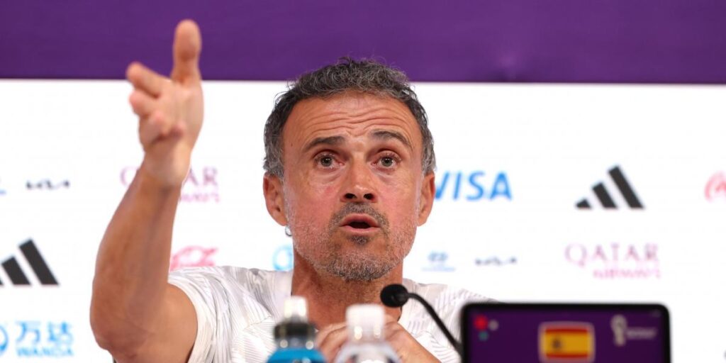 Ander Herrera saca la cara por Luis Enrique