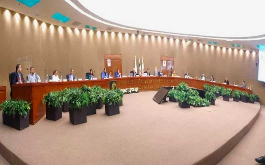 Aprueban 4 aspirantes a candidatura independiente en Edomex