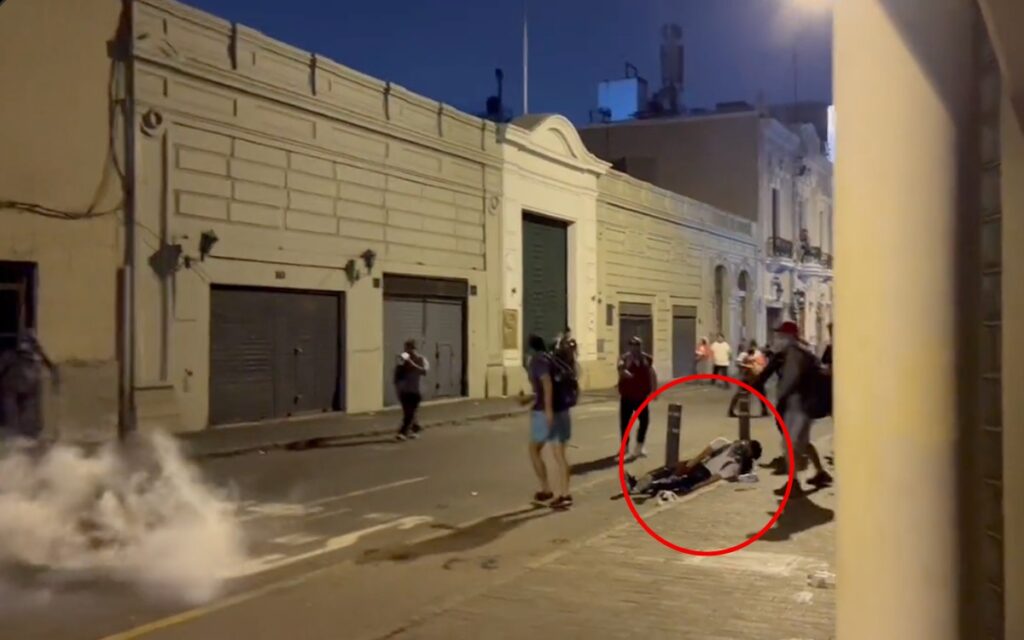 Así disparó la policía peruana contra manifestantes | Video