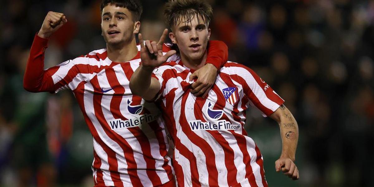 Barrios es el canterano de moda en el Atlético y tiene un consejo para los que vienen detrás