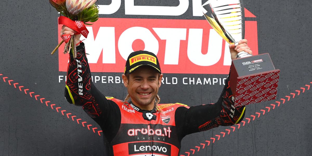 Bautista: "En MotoGP el límite lo pone la moto, en SBK cuentan más las manos"