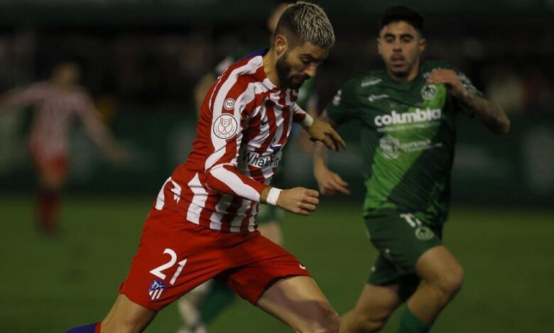 Carrasco, de su penalti fallado ante el Bayer... a asumir la responsabilidad en Copa