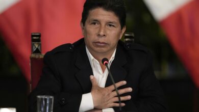 Castillo disuelve el Congreso, impone el toque de queda y decreta un “Gobierno de excepción”