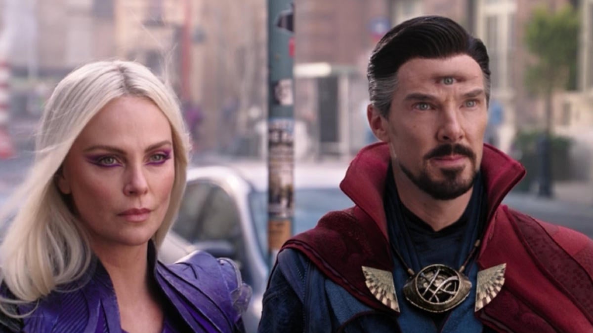 Charlize Theron revela que vio todo el UCM antes de unirse a Doctor Strange 2