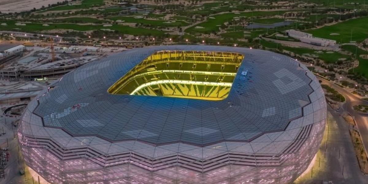 Cuarenta clubes de la Liga estarán esta tarde en el estadio viendo a España