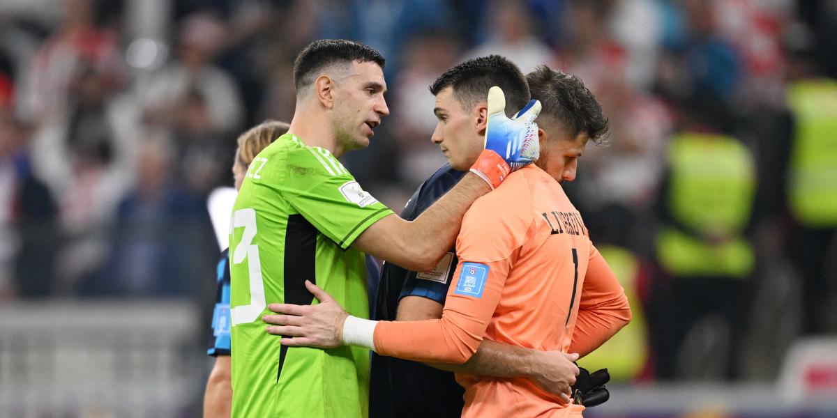 Dibu Martínez: "¿Messi? El vino viejo cada vez huele mejor"