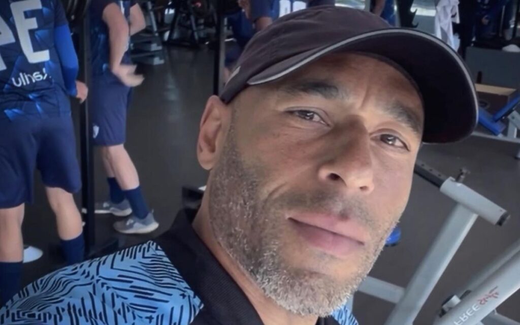 Edinho prolonga su estancia en Sao Paulo para estar junto a su padre Pelé | Video