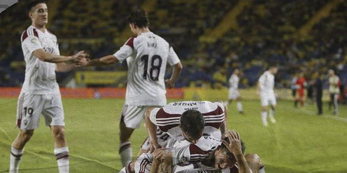 El Albacete sorprende a Las Palmas y pierde el liderato