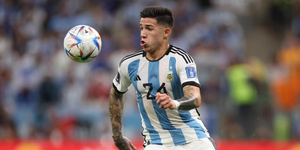 El Benfica teme que un club de la Premier pague la cláusula de Enzo Fernández