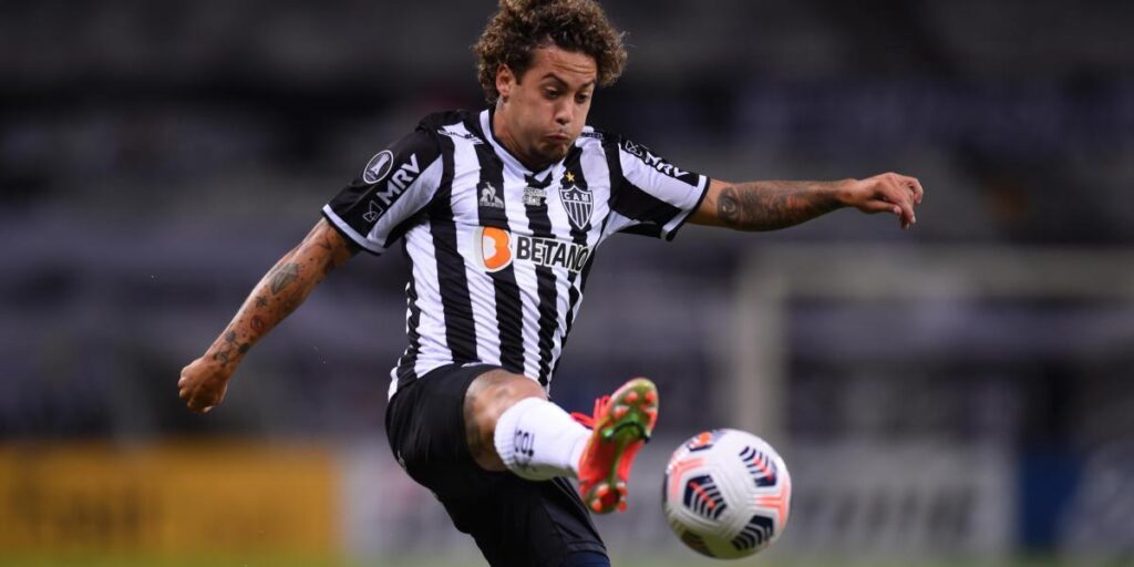 El Betis, tras los pasos del lateral brasileño Guga