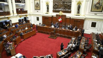 El Congreso de Perú evita adelantar las elecciones a 2023 y las fija para abril de 2024