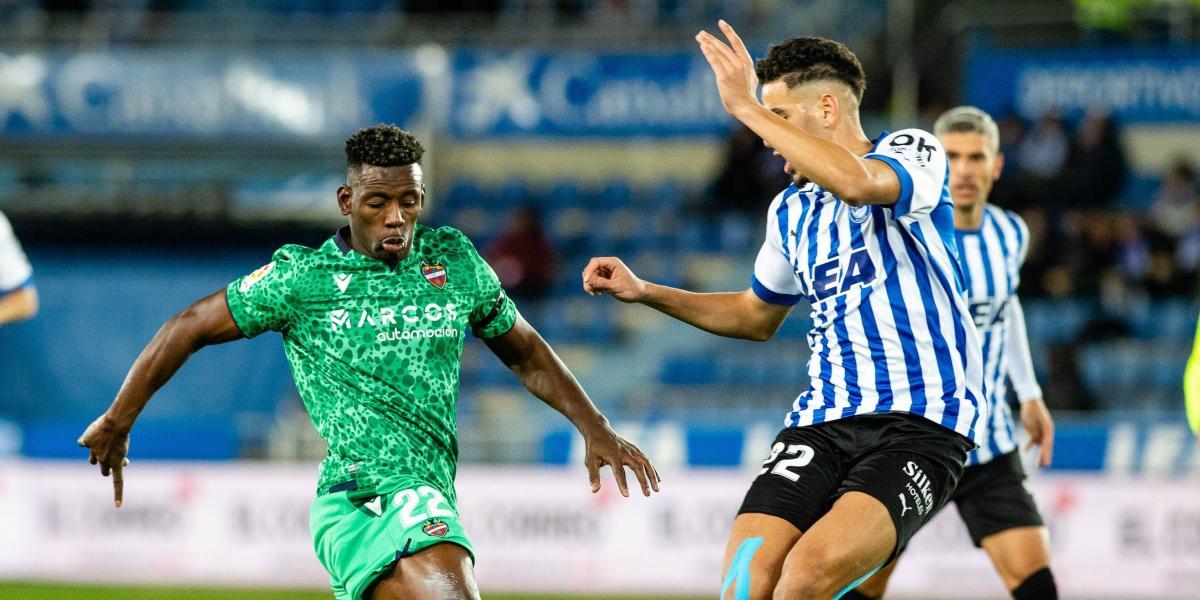 El Levante asalta el fortín de Mendizorroza