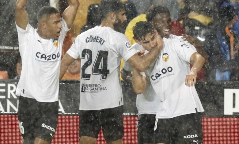 El Valencia avanza una posible denuncia a la Federación por la próxima Supercopa