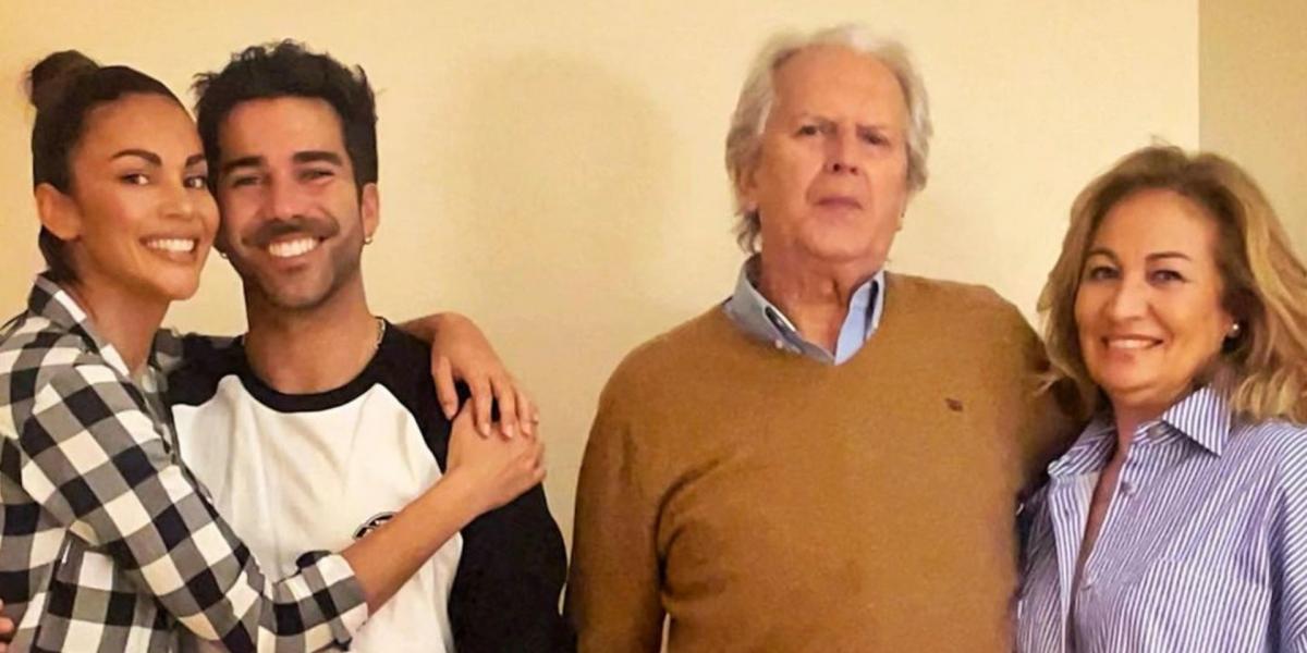 El divertido baile navideño de Lara Álvarez que arrasa en redes