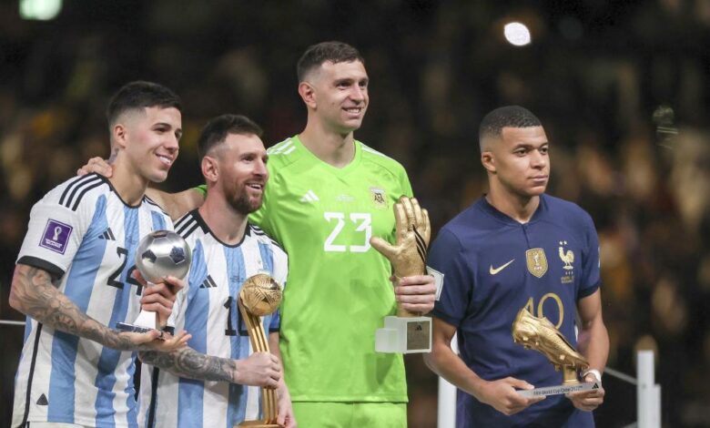 El duelo del morbo: ¡Messi y Mbappé podrían enfrentarse al 'Dibu' en Champions!