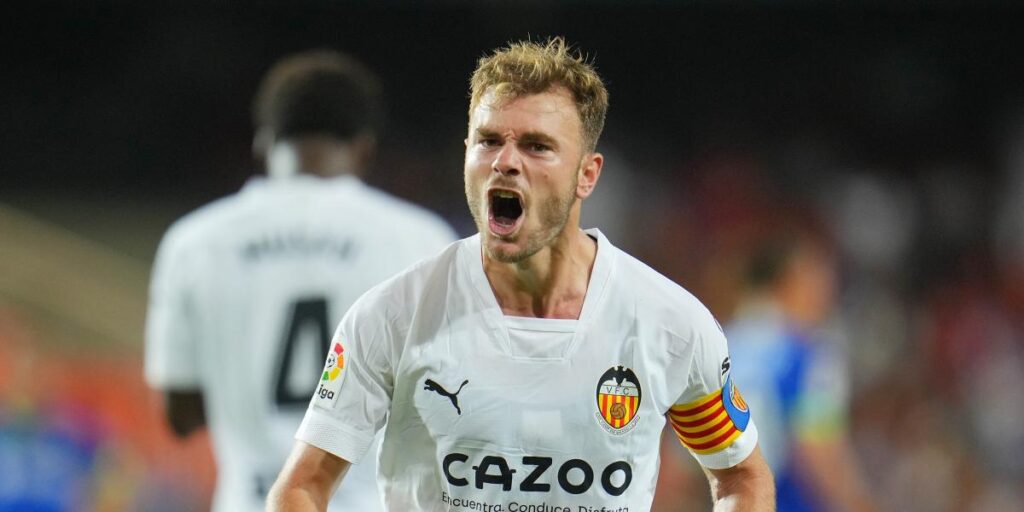 El extremo que pide Gattuso avanza la salida de Lato o de Jesús Vázquez en el mercado de invierno