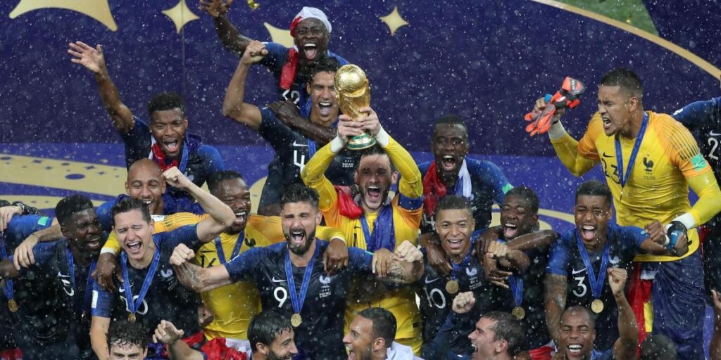 El ganador recibirá 38 millones de euros y una réplica del trofeo original