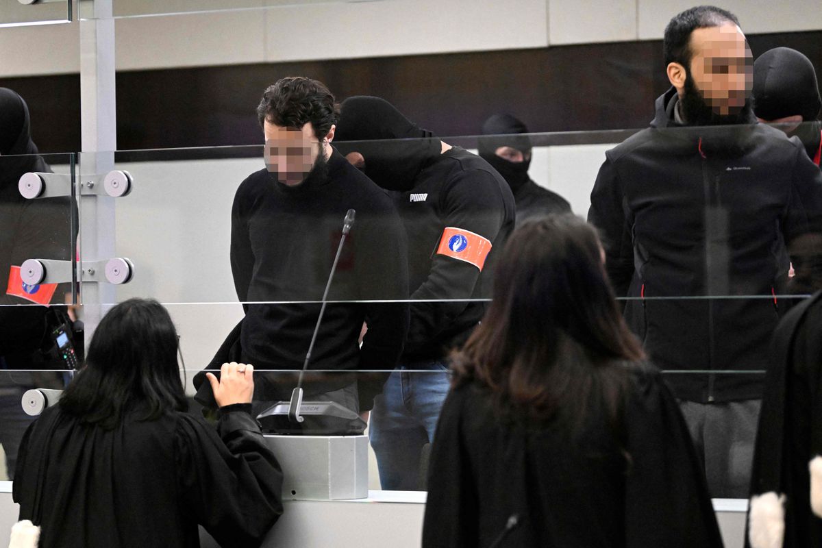 El juicio por los atentados de Bruselas arranca en medio de críticas de las víctimas por la falta de apoyo del Estado belga