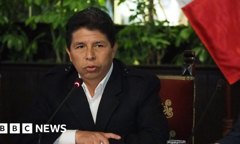 El torbellino político del Perú en tres momentos