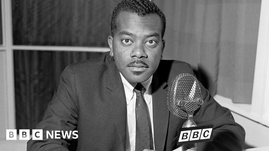 El trabajo que llevó a Sir Trevor McDonald a Gran Bretaña