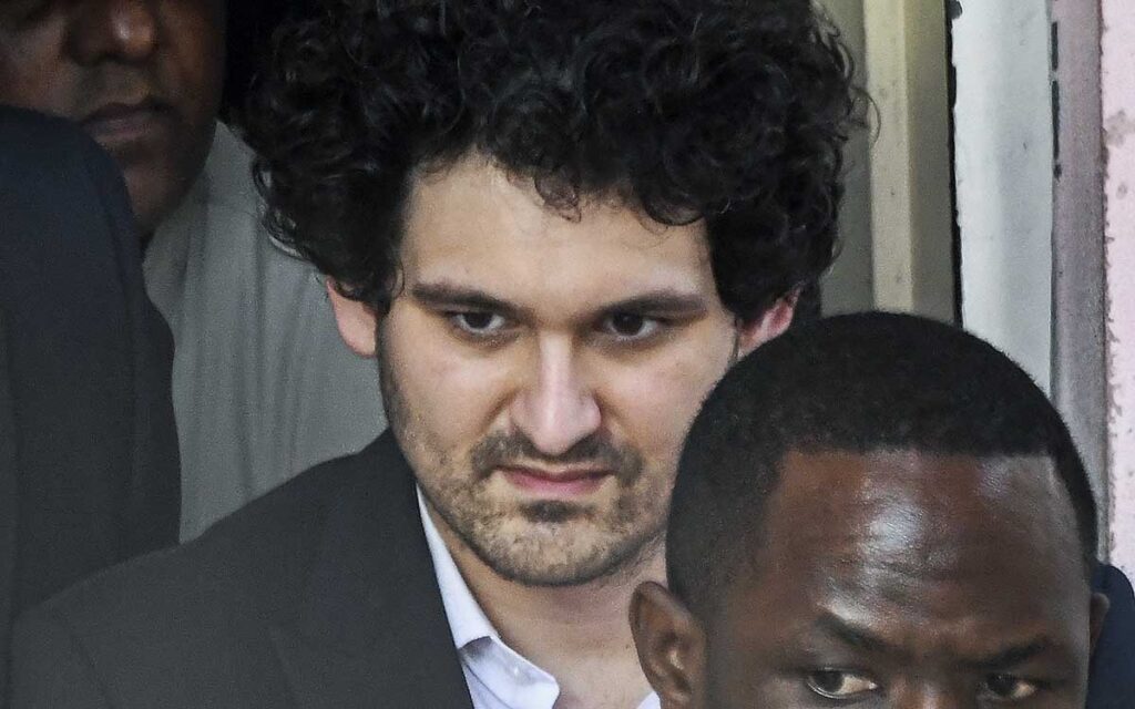 Fundador de criptomoneda FTX acepta su extradición a EU: BBC