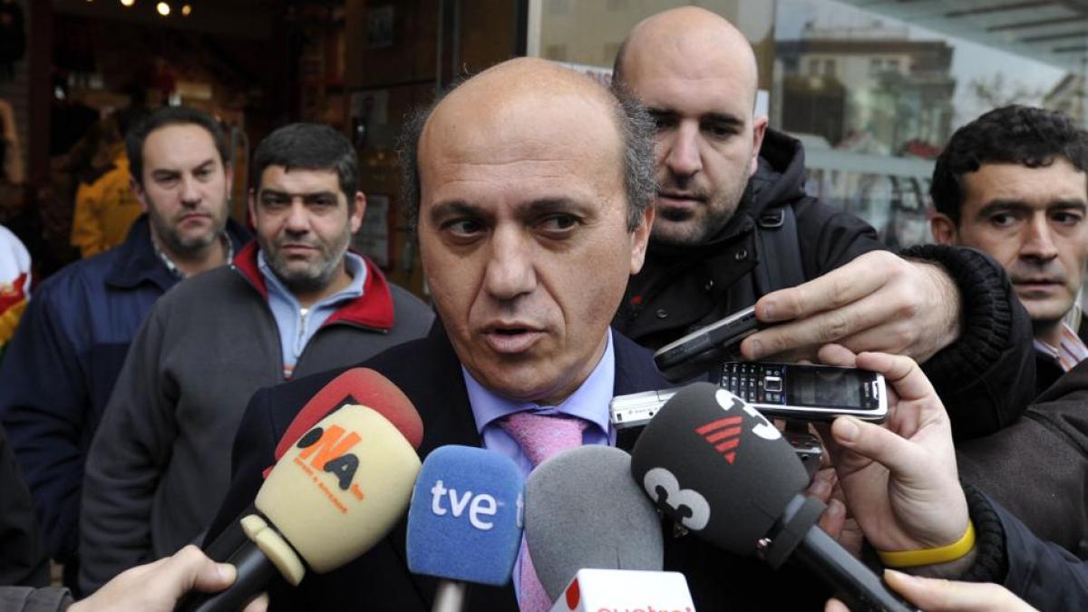 Guerra total por la presidencia del Sevilla