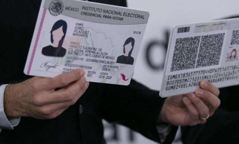 INE suspende trámites de credenciales para votar durante vacaciones