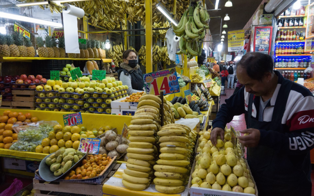 Inflación retrocede más de lo esperado y se ubica en 7.8%