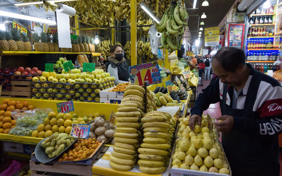 Inflación retrocede más de lo esperado y se ubica en 7.8%