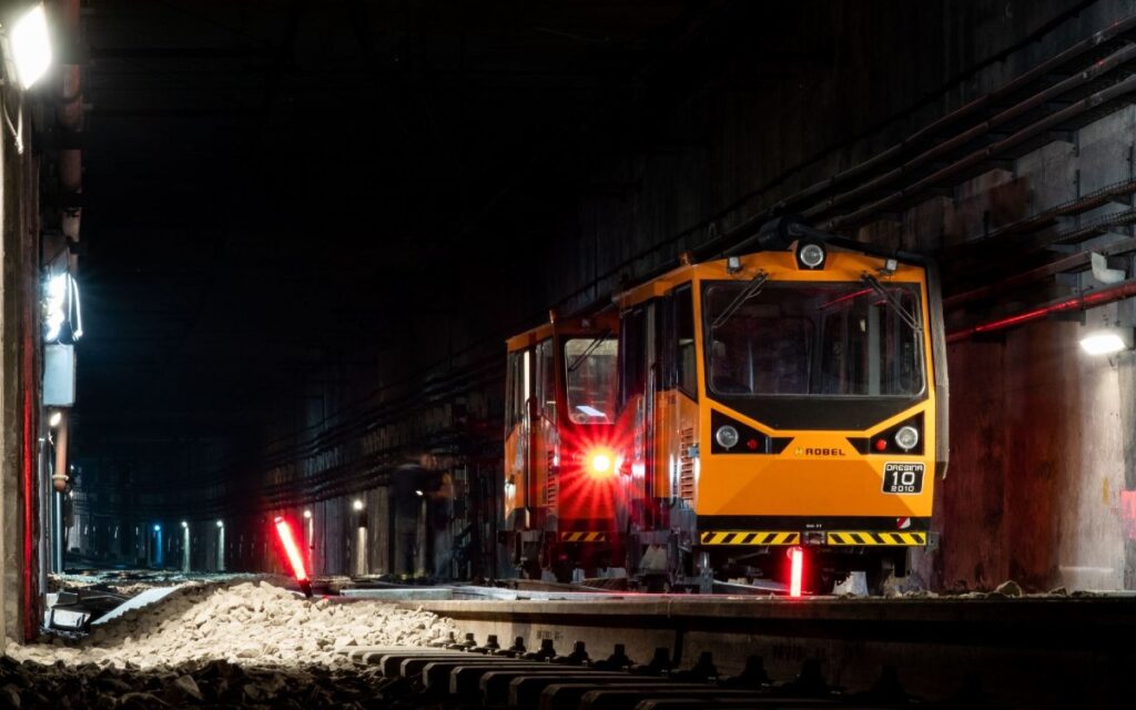 Inician pruebas en tramo subterráneo de la línea 12; mantienen apertura para mediados de enero