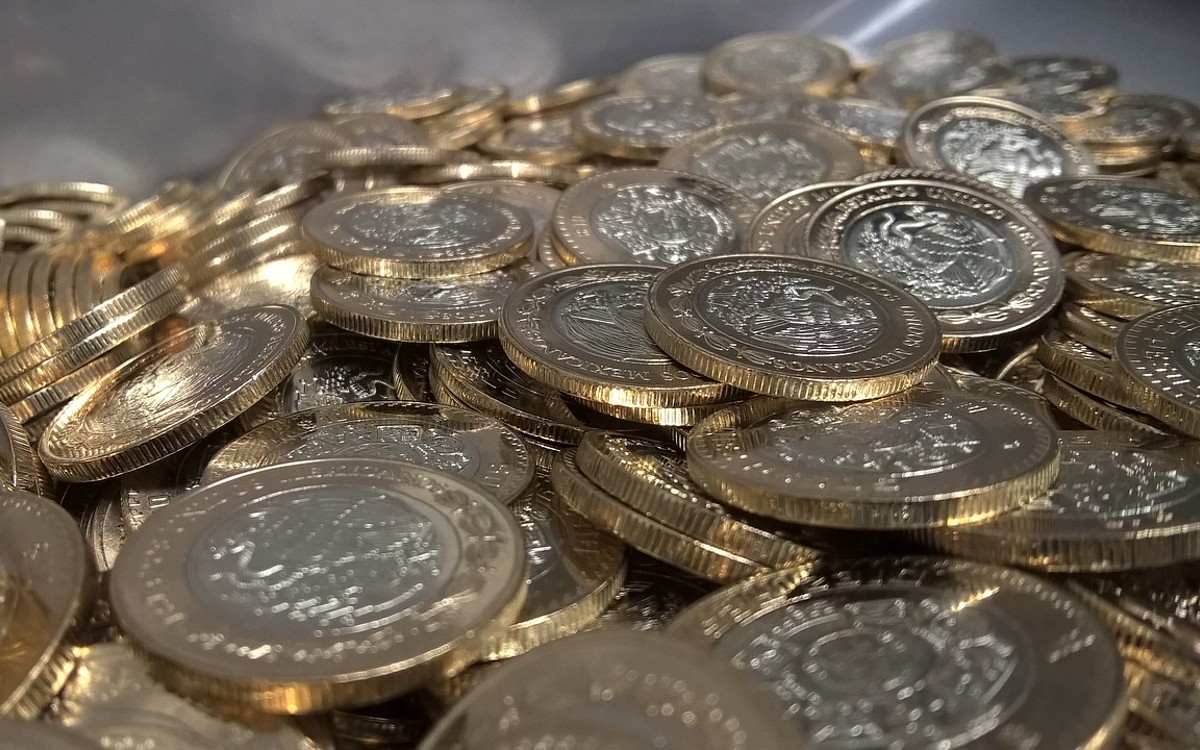 Insuficiente, aumento de 35 pesos al salario mínimo en 2023, dice abogado laboral y explica por qué