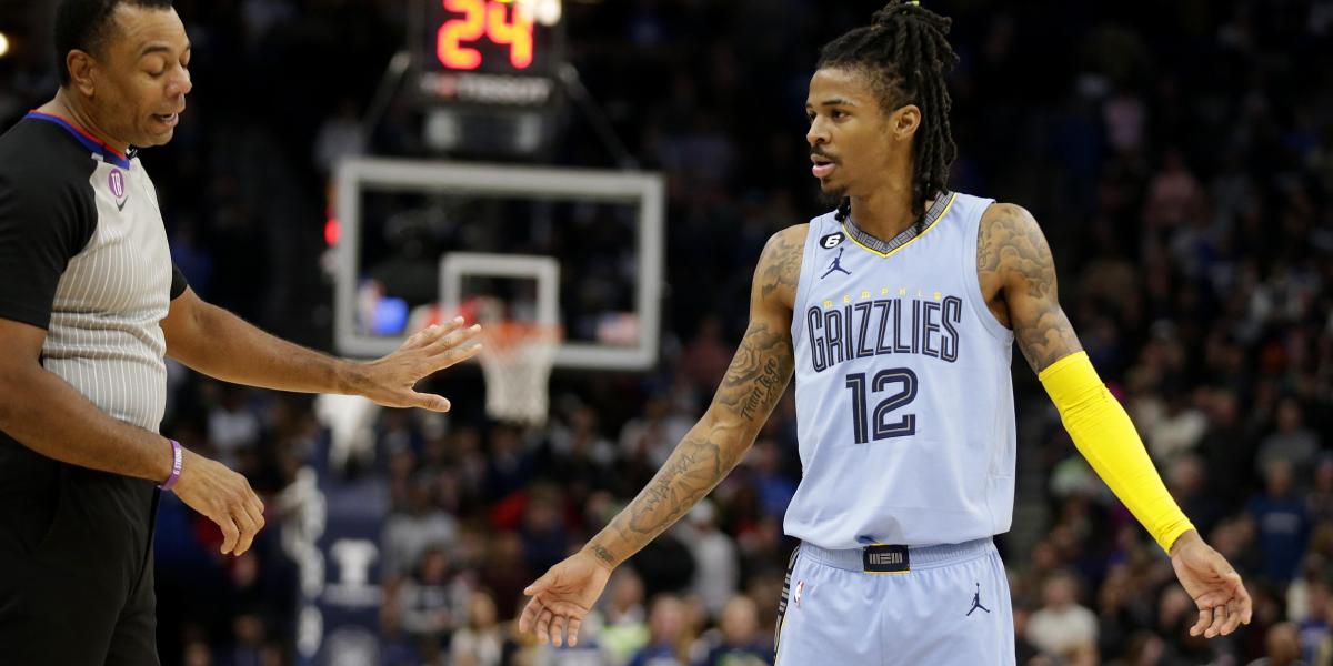 Ja Morant la lía en el Timberwolves - Grizzlies y es expulsado