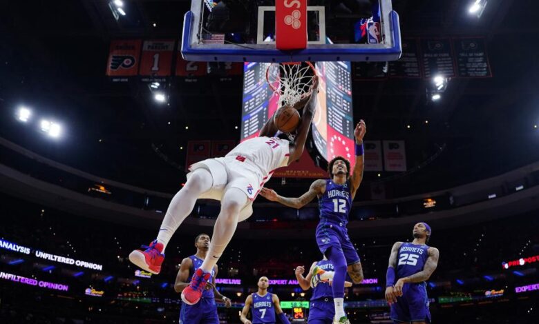 Joel Embiid emula a Iverson y Chamberlain con los Sixers: ¡53 puntos!