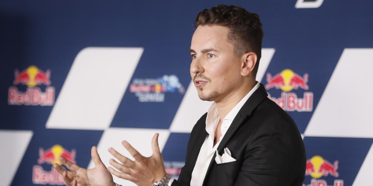 Jorge Lorenzo: "Me plantearía dejar libertad para llegar a 400 Km/hora"