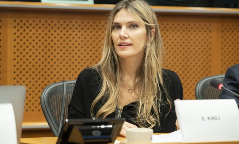 La Fiscalía europea abre otra investigación contra Eva Kaili por presunto fraude y pide que se le levante la inmunidad