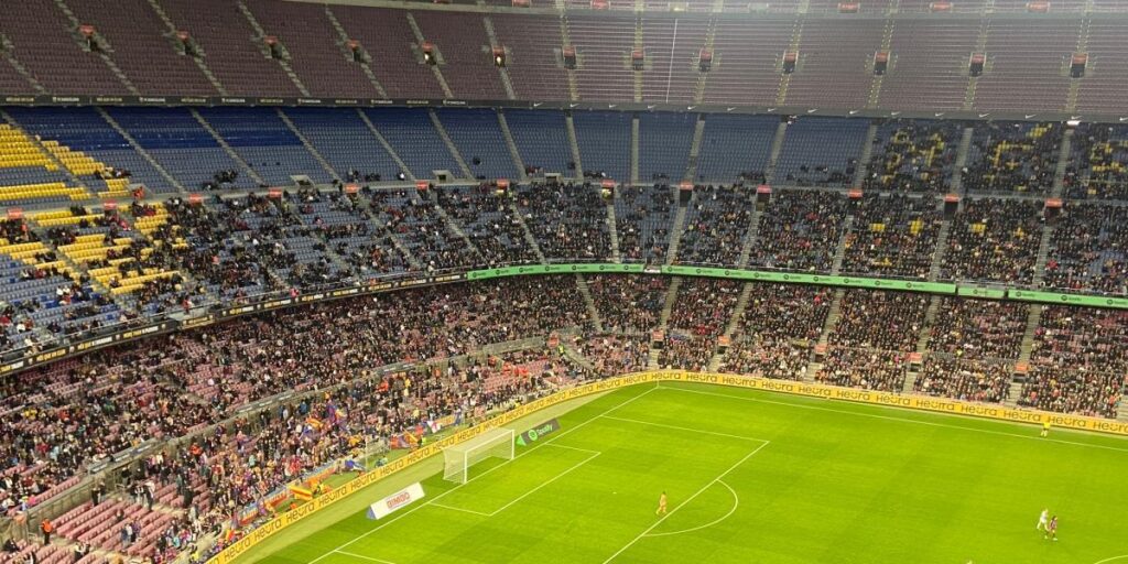 La Navidad se adelantó en el Camp Nou