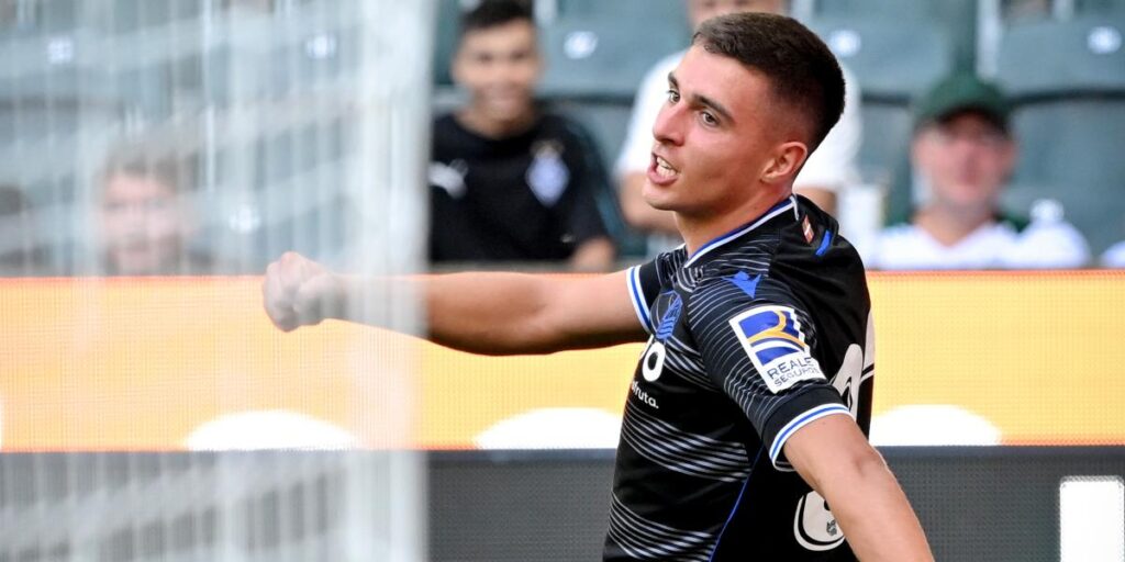 La Real estudia ceder a Karrikaburu