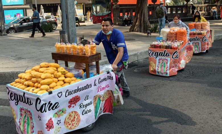 La economía informal representa el 23.7% del PIB: INEGI