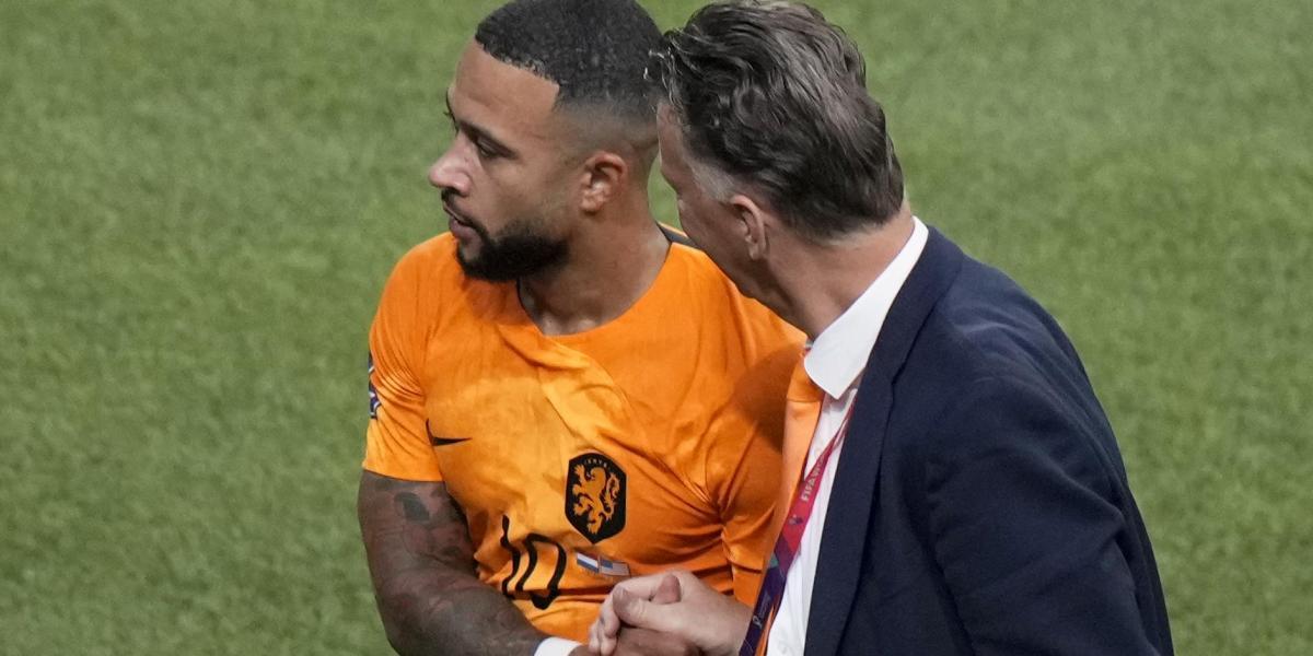 La gran tarde de Memphis, ya solo tras Van Persie