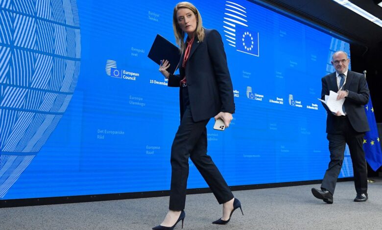 La presidenta del Parlamento Europeo plantea controlar los contactos de los eurodiputados con países ajenos a la UE tras el ‘Qatargate’