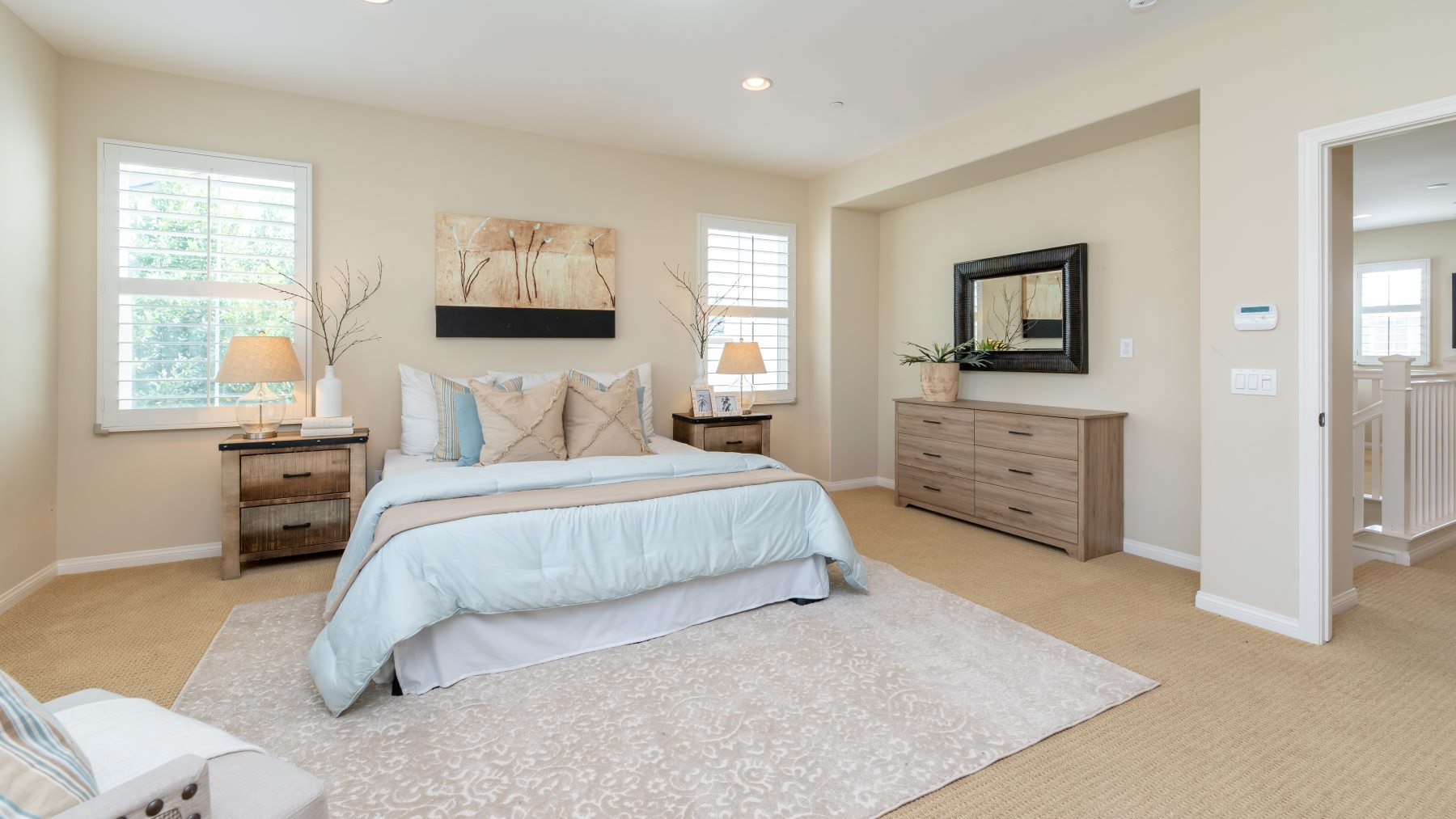 Las cosas que no deberías guardar nunca debajo de la cama