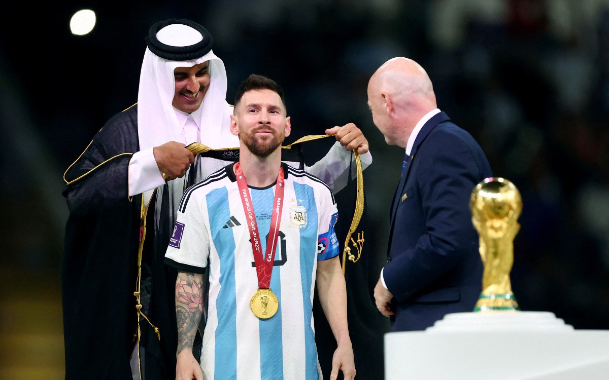 Scaloni: “Será decisión de Leo ir al Mundial, si el físico le aguanta estará”