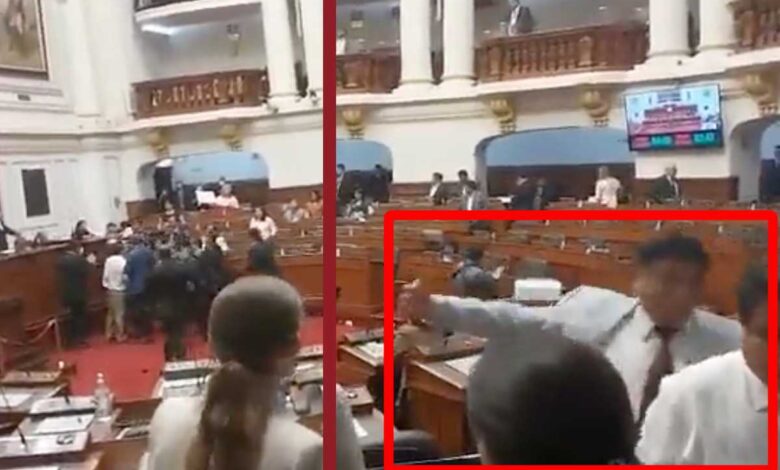 Legislador que defiende a Castillo golpea por la espalda a otro congresista