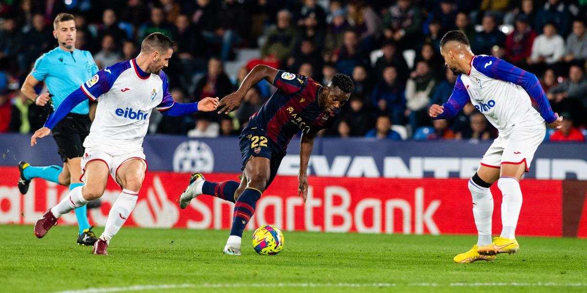 Levante - Eibar, en directo | Sigue LaLiga SmartBank de fútbol, en vivo